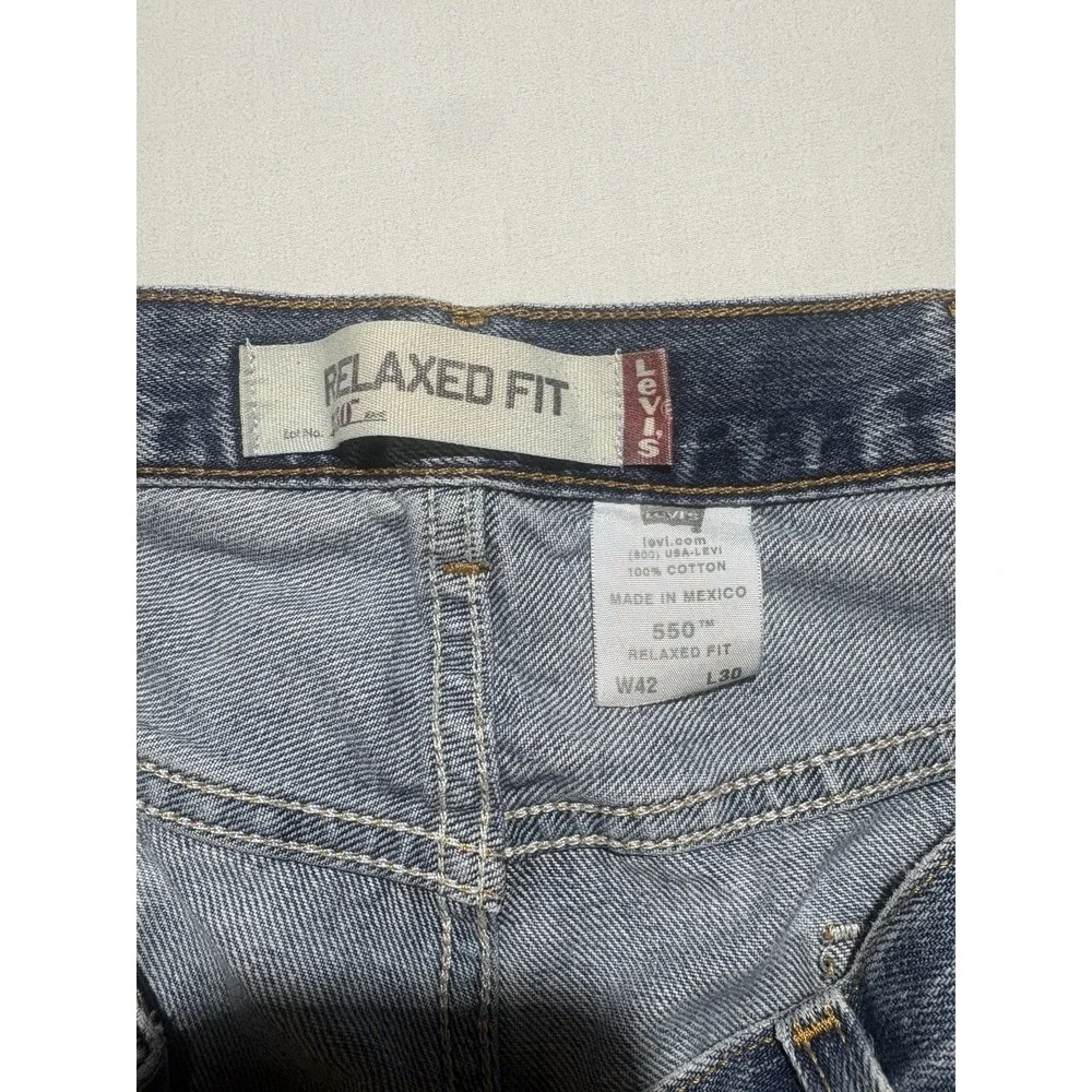 Levis 550 Relaxed Fit Jeans Mens 42x30 Blue Medium Wash Denim 550-0216